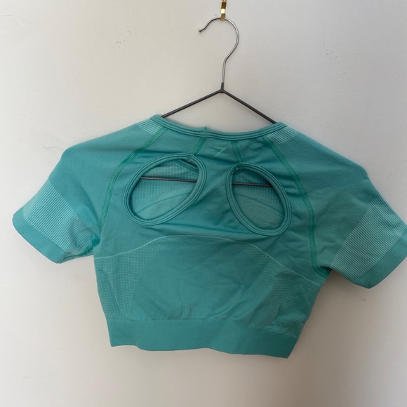Ultra Seamless Crop Top in Spearmint Green in - Picture 4 of 4